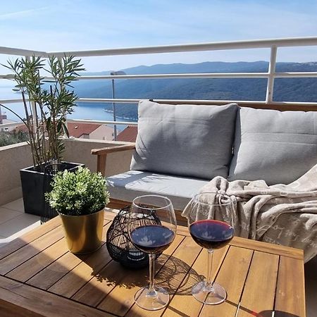 Apartment Cami -Stylish Apartment With A Beautiful Seaview Rabac Εξωτερικό φωτογραφία