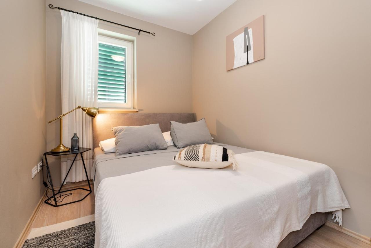 Apartment Cami -Stylish Apartment With A Beautiful Seaview Rabac Εξωτερικό φωτογραφία
