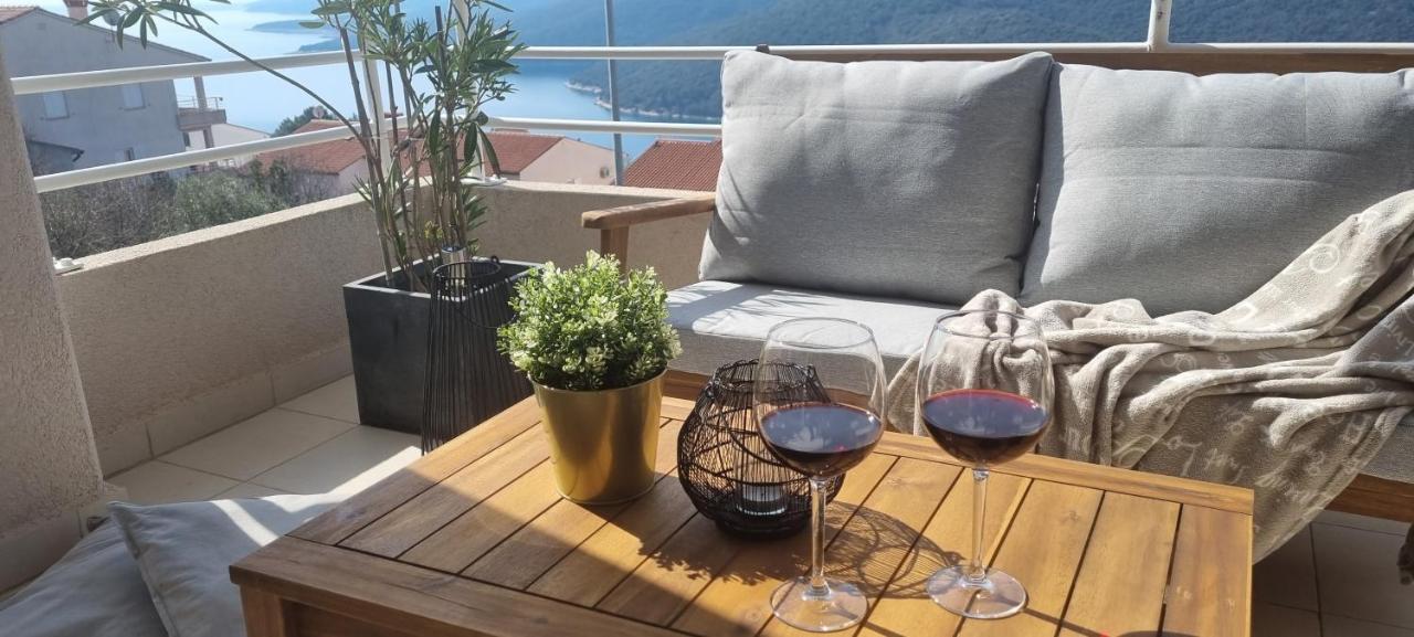Apartment Cami -Stylish Apartment With A Beautiful Seaview Rabac Εξωτερικό φωτογραφία