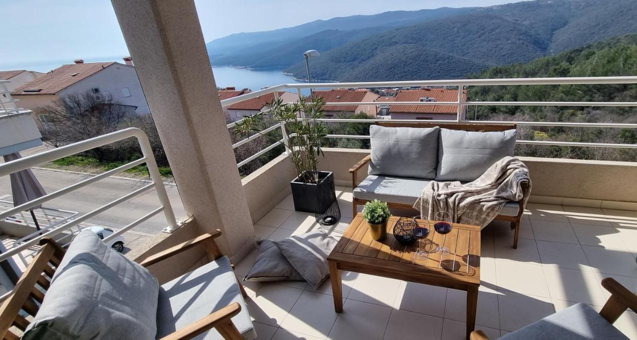 Apartment Cami -Stylish Apartment With A Beautiful Seaview Rabac Εξωτερικό φωτογραφία